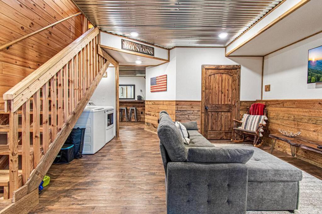 Cherry Log Summit Cabin By Bk Stays - Family Friendly - Playground - Game Room - Jacuzzi - Amazing Mountain Views Eksteriør billede