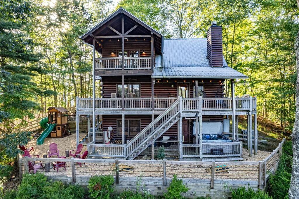 Cherry Log Summit Cabin By Bk Stays - Family Friendly - Playground - Game Room - Jacuzzi - Amazing Mountain Views Eksteriør billede